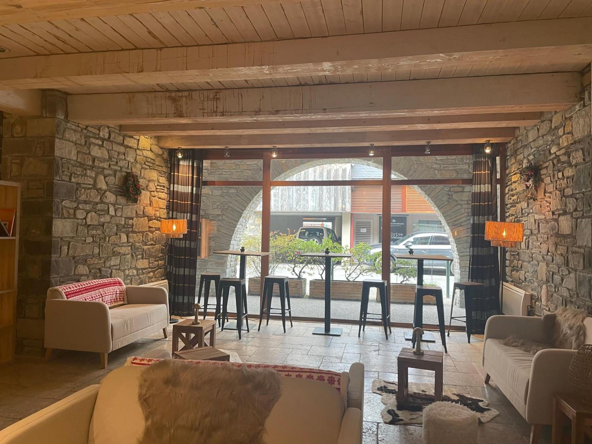 Appartement avec Piscine Intérieure Centre Village Saint Lary Exterior foto