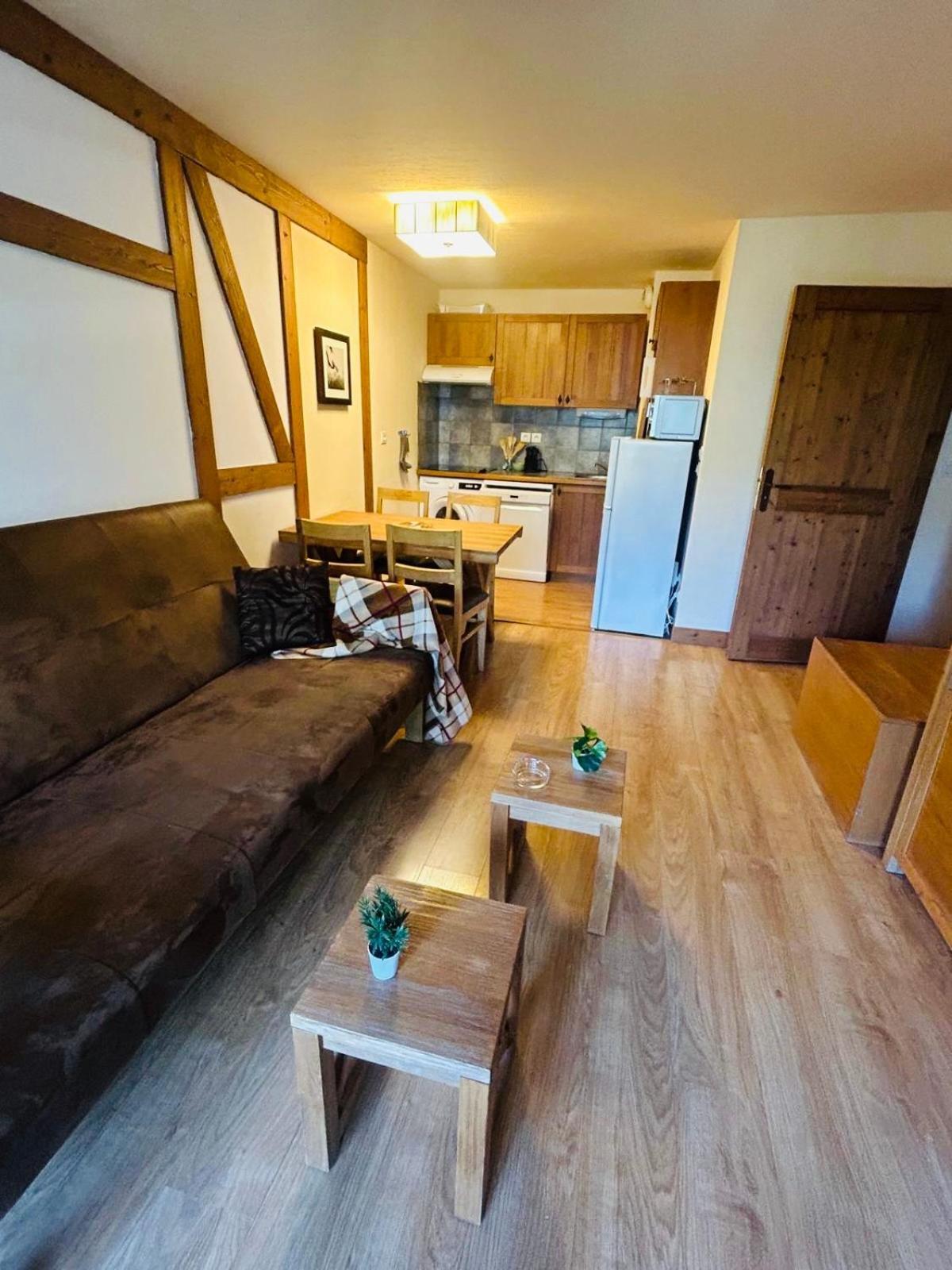 Appartement avec Piscine Intérieure Centre Village Saint Lary Exterior foto