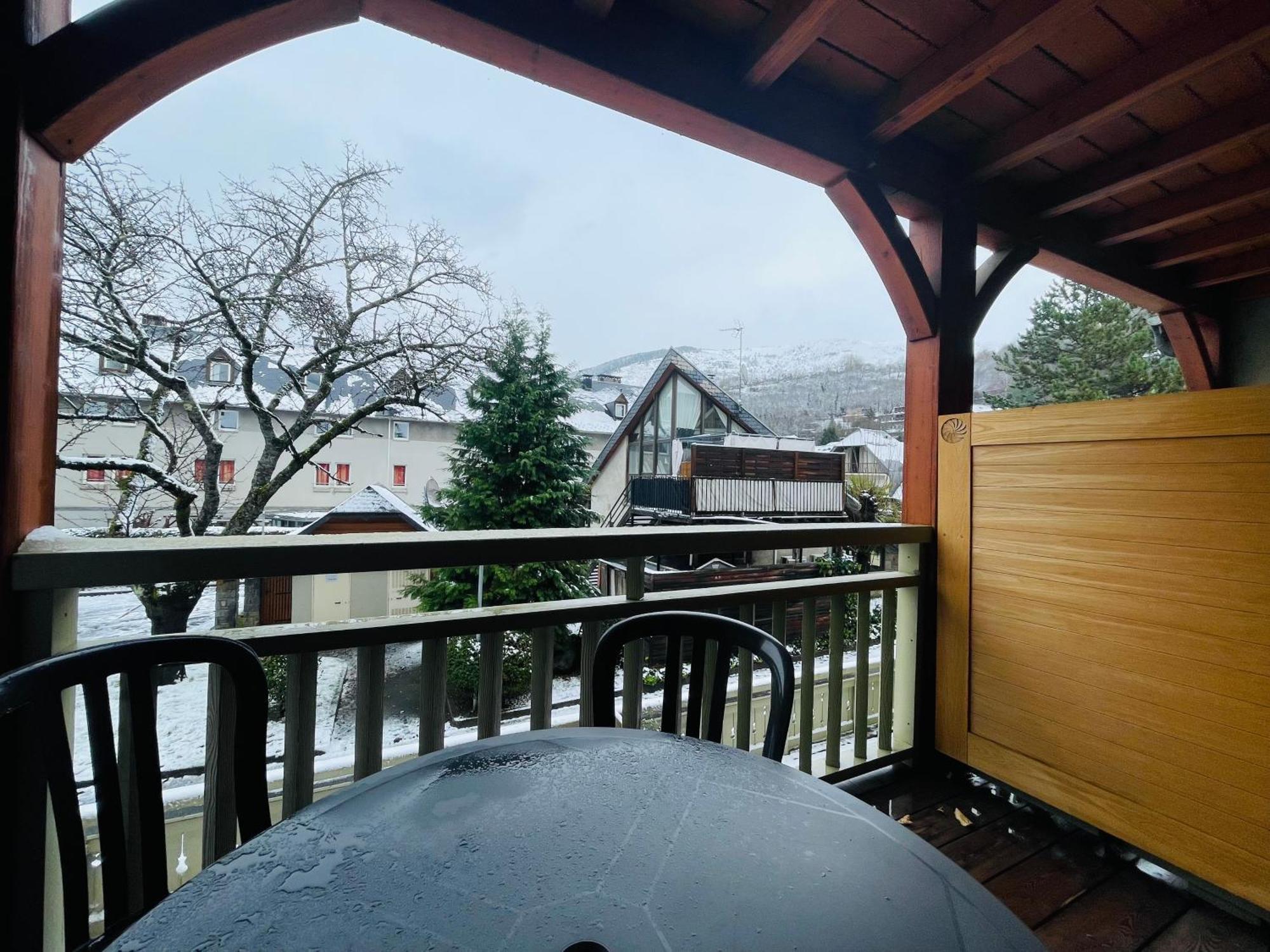 Appartement avec Piscine Intérieure Centre Village Saint Lary Exterior foto
